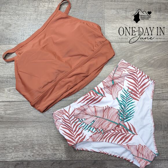 CharmLeaks High Neck Bikini Swimsuit Size M - Picture 2 of 5